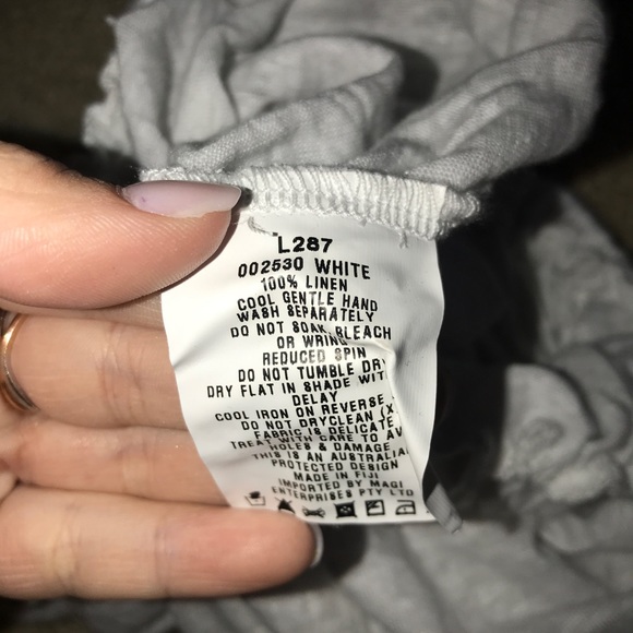 Kookai linen off should blouse - size small - Picture 4 of 4